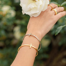 Load image into Gallery viewer, The Cross Bracelet