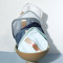 Load image into Gallery viewer, Cool Gal 7-Day Set of MakeUp Erasers