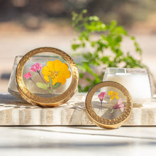 Load image into Gallery viewer, Rosy Rings - Lemon Blossom & Lychee Medium Pressed Floral Candle