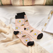 Load image into Gallery viewer, Socks - Bee And Daisy