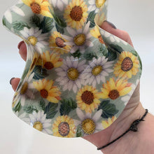 Load image into Gallery viewer, Sunflower Daisy Jar Opener