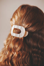 Load image into Gallery viewer, Almond Beige Small Flat Round Hair Clip