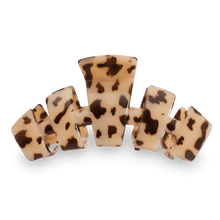 Load image into Gallery viewer, Classic Blonde Tortoise Large Claw Hair Clip