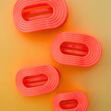 Load image into Gallery viewer, Darty Medium Flat Round Hair Clip