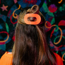 Load image into Gallery viewer, Darty Medium Flat Round Hair Clip