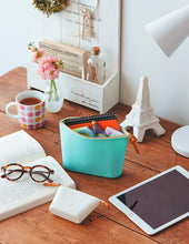 Load image into Gallery viewer, Lihit Lab Bloomin Soft Silicone Zippered Pouch Large - Lavender