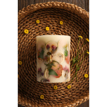 Load image into Gallery viewer, Rosy Rings - Lemon Blossom & Lychee Small Round Botanical Candle