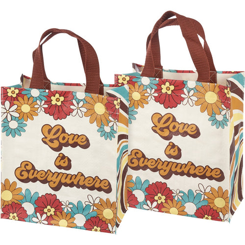 Daily Tote - Love Is Everywhere