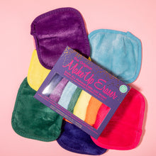 Load image into Gallery viewer, Holidaze 7-Day Set of MakeUp Erasers
