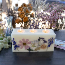 Load image into Gallery viewer, Rosy Rings - Roman Lavender Brick Botanical Candle &amp; Plate Set
