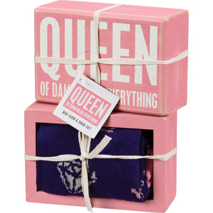 Box Sign & Sock Set - Queen Of Near Everything