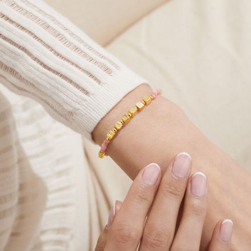 Happy Little Moments 'Family' Bracelet - Gold