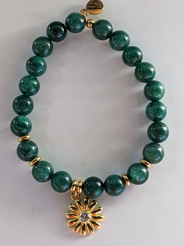 Gold Collection - Green Kyanite Bracelet with Daisy Gold Charm