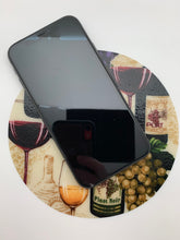 Load image into Gallery viewer, Vineyard Silicone Jar Opener
