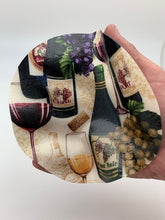 Load image into Gallery viewer, Vineyard Silicone Jar Opener
