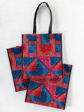 Load image into Gallery viewer, XL Tote - Happy Bag Bandana Patchwork Red
