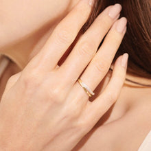 Load image into Gallery viewer, Afterglow Wave Double Ring - Gold
