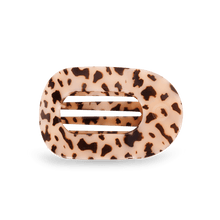 Load image into Gallery viewer, Blonde Tortoise Medium Flat Round Hair Clip
