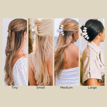 Load image into Gallery viewer, Classic Jet Black Small Claw Hair Clip
