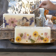 Load image into Gallery viewer, Rosy Rings - Roman Lavender Brick Botanical Candle &amp; Plate Set
