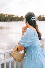 Load image into Gallery viewer, Hampton Bay Small Flat Round Hair Clip
