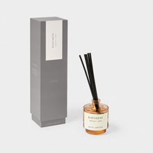Load image into Gallery viewer, Sentiment Reed Diffuser &#39;Birthday&#39; - English Pear And White Tea

