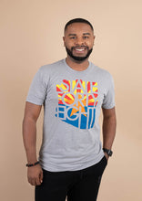 Load image into Gallery viewer, Men&#39;s Crew Neck Classic - SFE Flag - Dark Heather Grey
