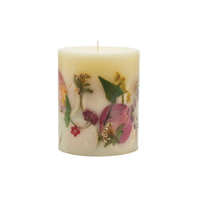 Load image into Gallery viewer, Rosy Rings - Lemon Blossom &amp; Lychee Small Round Botanical Candle with Gilded Glass Coaster
