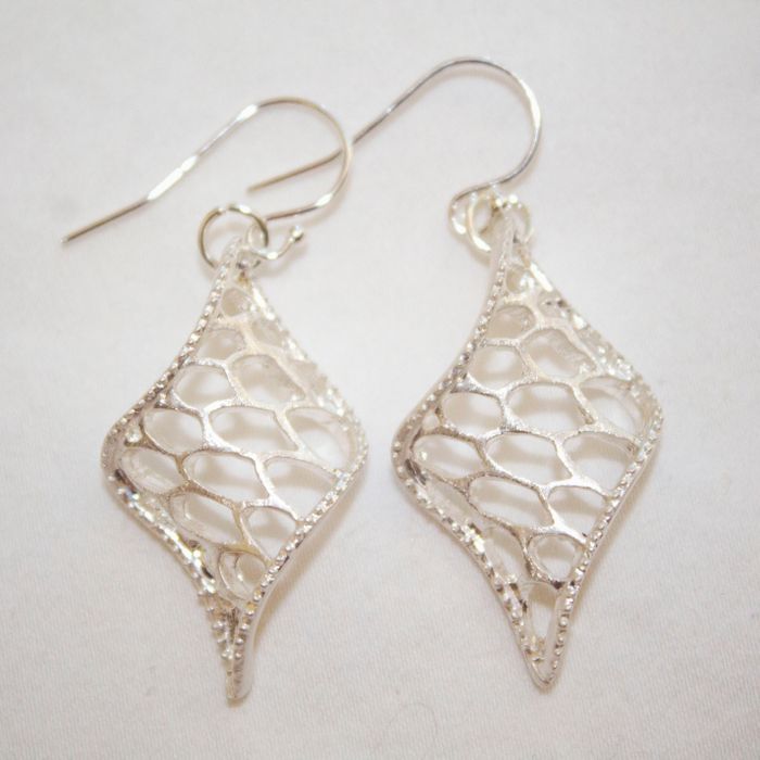Curved Web Earrings