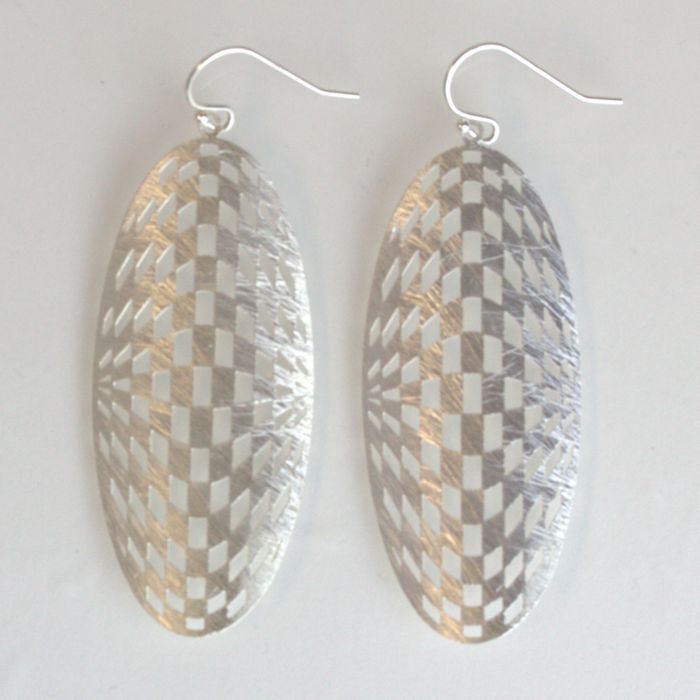 Oval CrissCross Open Hole Earrings