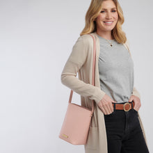 Load image into Gallery viewer, Laura Crossbody Purse - Pink
