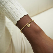Load image into Gallery viewer, A Little &#39;Wonderful Grandma&#39; Bracelet - Gold
